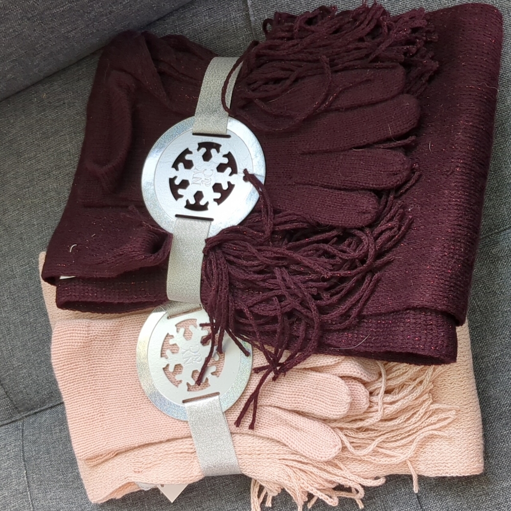 Glove and Scarf set
